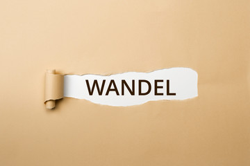 WANDEL Schriftzug - aufgerissenes Papier