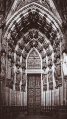 The North portal of the West facade at Cologne Cathedral is also called ‚Portal of the Three Kings’ or ‚Magi portal‘. 