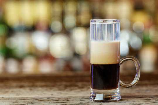 Digestiv cocktail b52