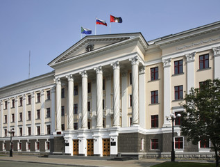 Fototapeta na wymiar Town hall in Khabarovsk. Russia