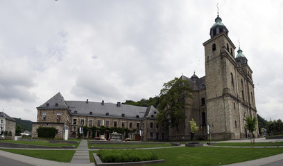 St. Peter, Paul und Quirinius Kathedrale Malmedy