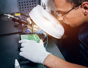 Repair of electronic devices, soldering and circuit board