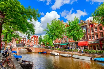 Fototapete Rund Kanal in Amsterdam © adisa