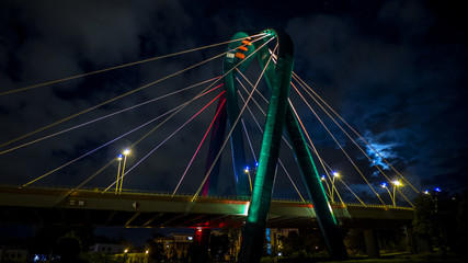 Obraz premium Bridge at night