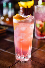 cocktail in teh bar