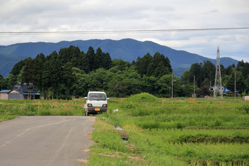 軽トラック　田舎の田園風景