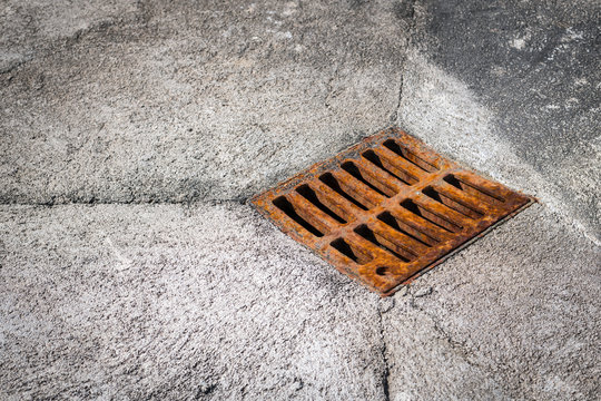 3,590 BESTE Abwasserrinne BILDER, STOCKFOTOS & Adobe