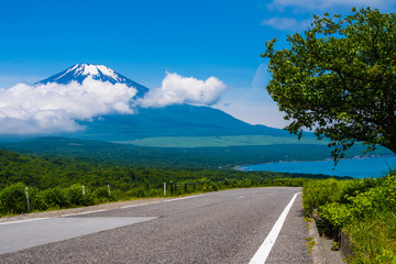富士山と山中湖