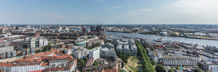 Fototapeta premium Hamburg blick zur norderelbe