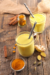 gold milk, lait d'or