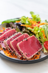 fresh tuna raw with vegetable salad