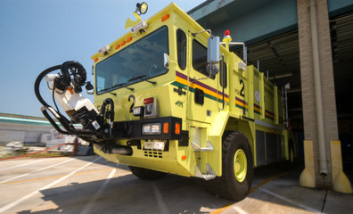 Fire engine at New Orleans Airport responds to emergency call