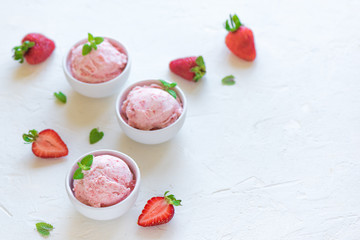 Strawberry ice cream