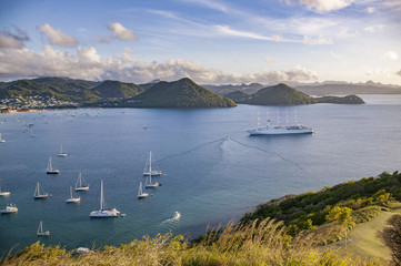 Fototapeta na wymiar Yachts anchoring in famous Rodney Bay, Saint Lucia, West indies
