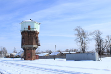 Водонапорная башня на станции Тумская в марте