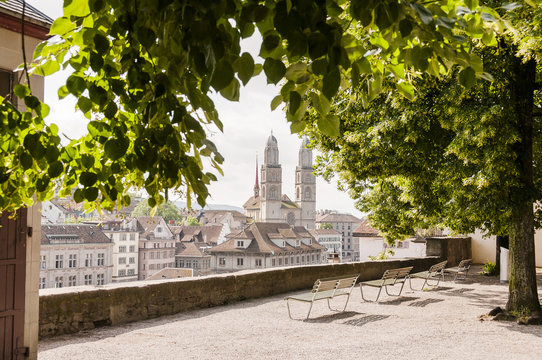 Z&uuml;rich, Lindenhof, Grossm&uuml;nster, Niederdorf, Altstadt, Stadt, Altstadth&auml;user, Kirche, Aussichtspunkt, Stadtrundgang, Sommer, Schweiz