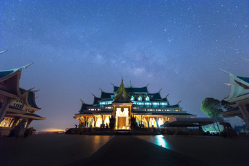 Milky way with the temple "Wat Pa Phu Kon" in Udon Thani, Thailand. © newroadboy