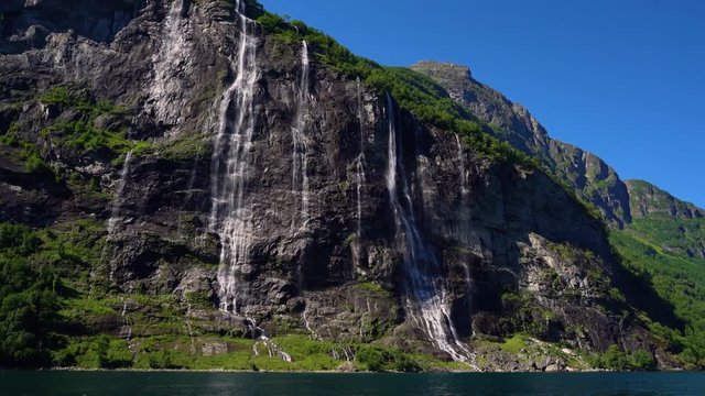 Waterfall Seven Sisters.