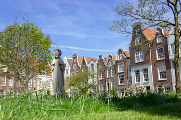 Jesus statue in begijnhof, beautiful secret spot in amsterdam