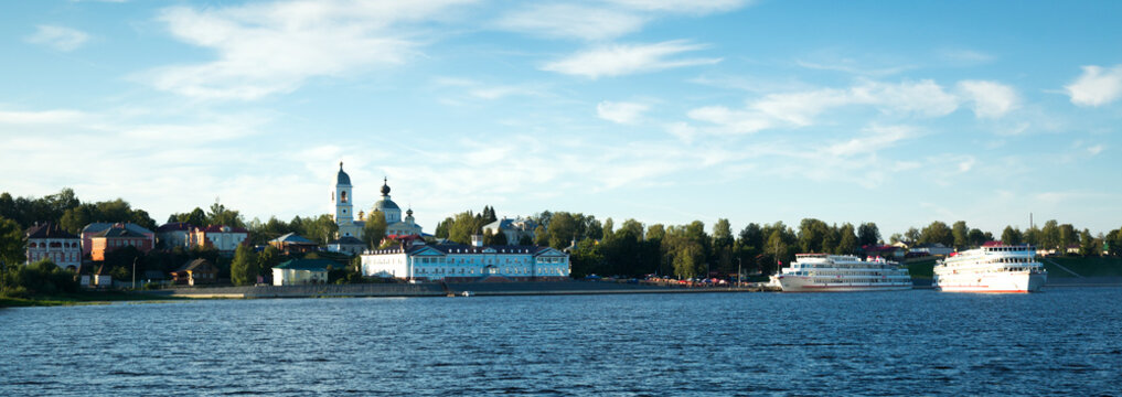 cruise boats myshkin