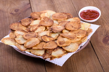 fried potato slices - homemade chips