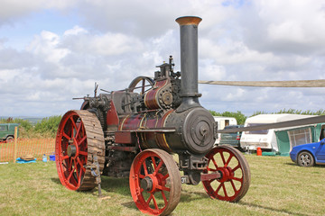 Fototapeta na wymiar Steam Traction engine