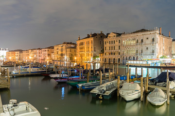 Fototapeta premium Scenic architecture along the Grand Canal in Venice, Italy