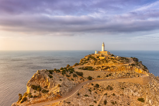 Cap Formentor Mallorca Landschaft Natur Leuchtturm Meer Textfreiraum Copyspace Reise Reisen Spanien