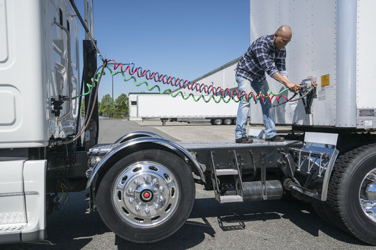 Truck hook up