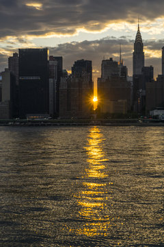 Manhattan Henge 