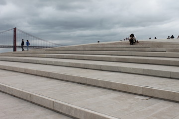 Terra&ccedil;o e miradouro do MAAT