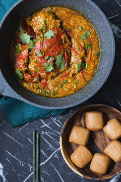 Singapore chili crab served with fried mantao