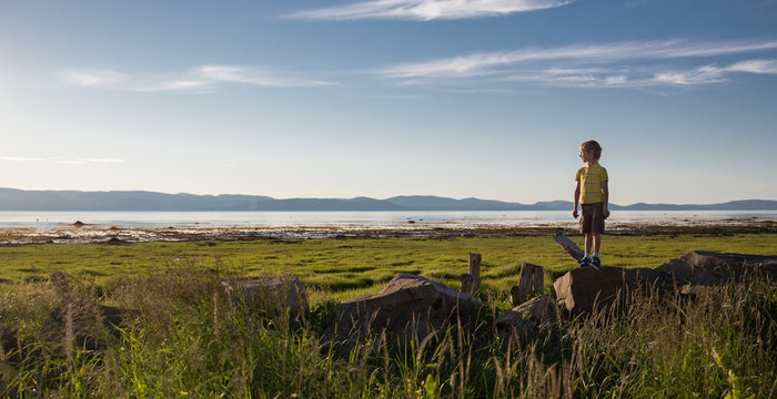 The boy on the shore