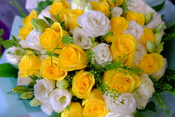 Obraz na płótnie Canvas Romantic Flower bouquet arrangement with special yellow and white rose in wide macro view