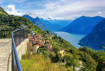 Bre kleines Dorf am Luganersee, Schweiz - Bre small village on Lake Lugano