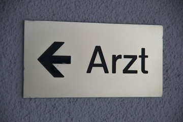 Arztschild