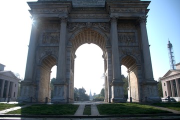 Fototapeta na wymiar Italy,Milan,Arco della Pace,arch,monument,city,architecture,tourism