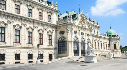 Fototapeta na wymiar Belvedere palace in Wien, Austria