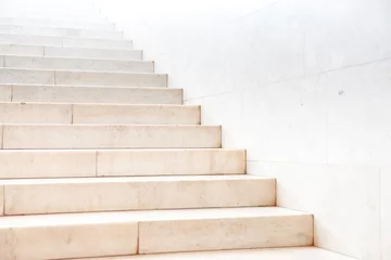 Foto op Plexiglas Trappen Marmeren trap met stenen trap in gebouw