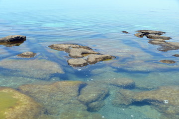 Вода и камень