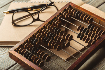 Vintage abacus close up - obrazy, fototapety, plakaty