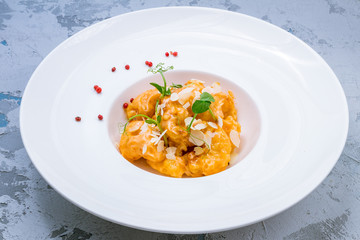 Fried shrimps in sweet spicy sauce