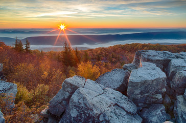 Sunrise in the Allegheny Mountains of West Virginia - obrazy, fototapety, plakaty