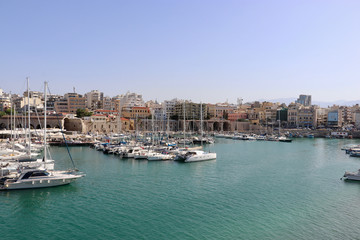 Fototapeta na wymiar Hafenpanorama Heraklion, Kreta