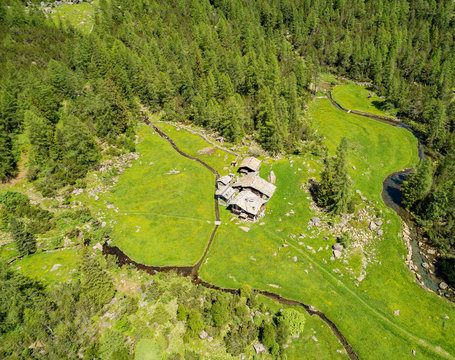 Valmalenco (IT) - Baite sopra Primolo - Vista aerea