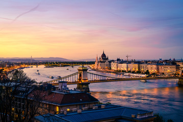 Fototapeta na wymiar Budapest and the Danube River after sunset