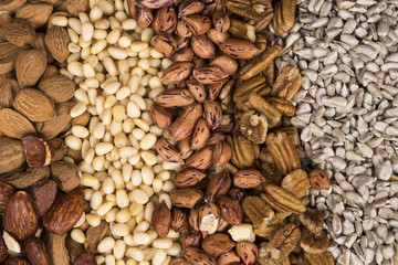Gesunde Nüsse und Kerne