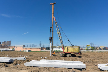 stilt piling machine