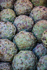 Fototapeta premium full frame image of pile of artichokes