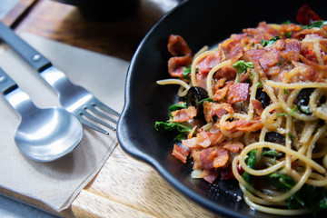 Dried Chilli and Bacon Spaghetti